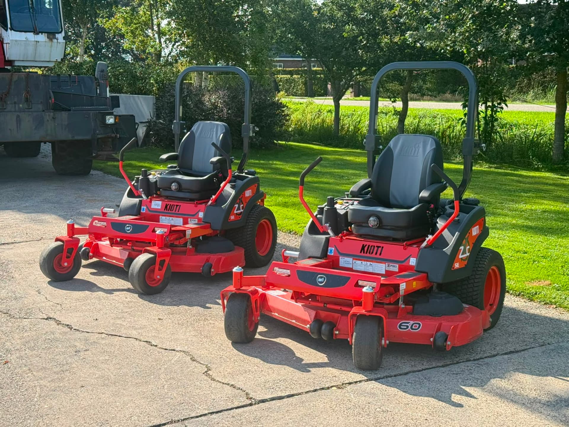 Kioti ZXC 60 SE Zero turn Gazonmaaier Maaimachine 1.50 breed Gazonmaaier Zeroturn