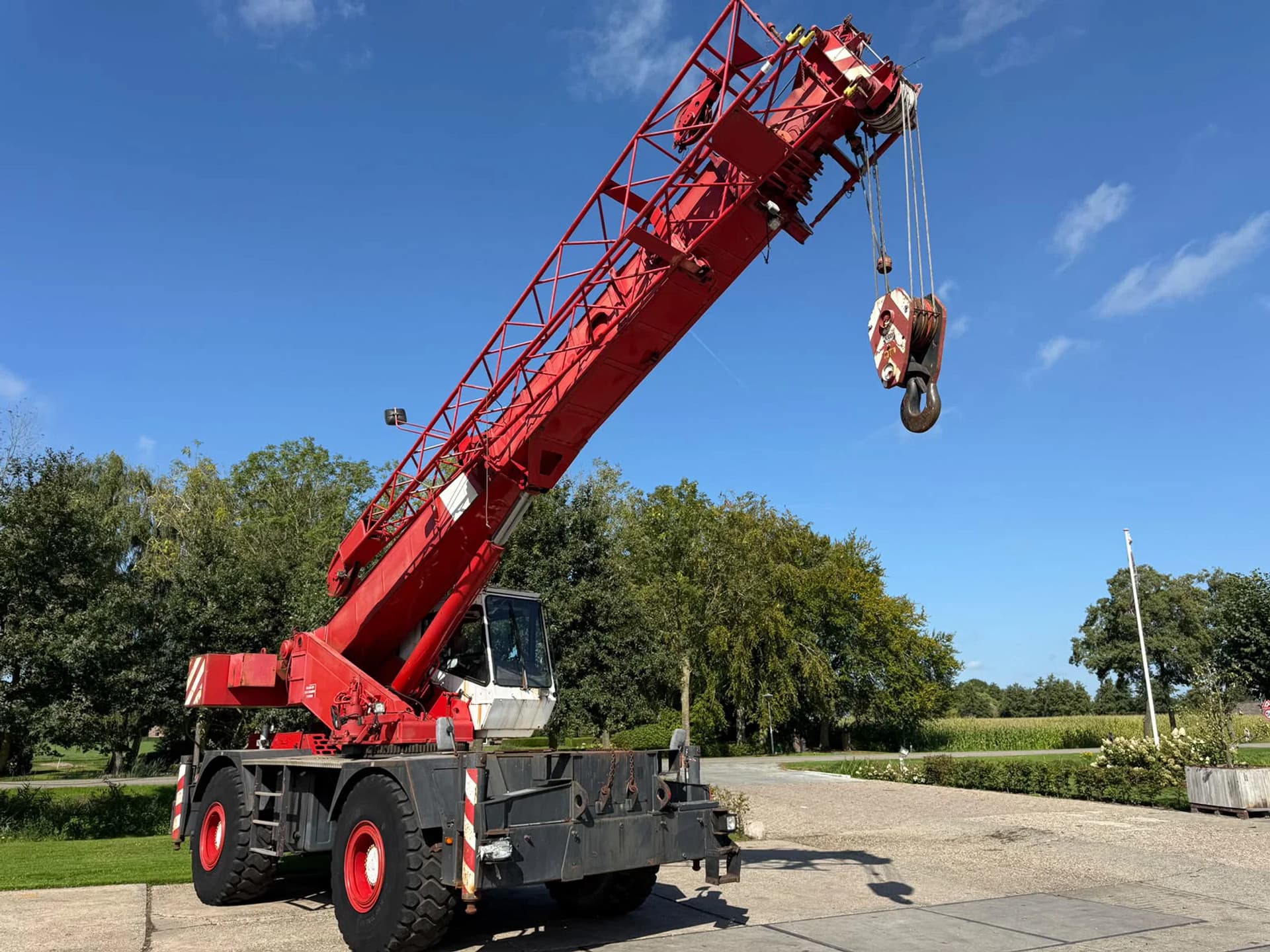 Grove RT 630 C rough Ruw terrain crane 30 ton 4x4 Hijskraan Mobiele kraan Ex Mammoet RT 630 C rough terrain crane 4x4 30 ton Hijskraan Mobiele kraan Ex Mammoet 4x4